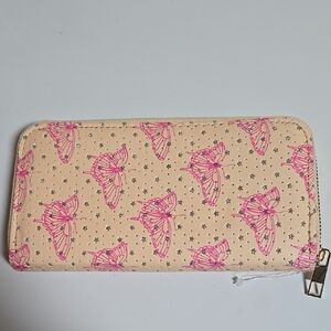 PINK BUTTERFLY PRINT NWOT  Women's Wallet